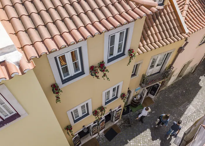 Castle Inn Lisbon Apartments