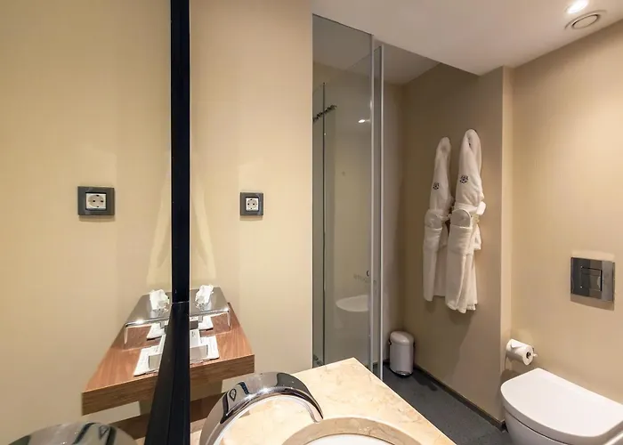 Lisboa Carmo Hotel